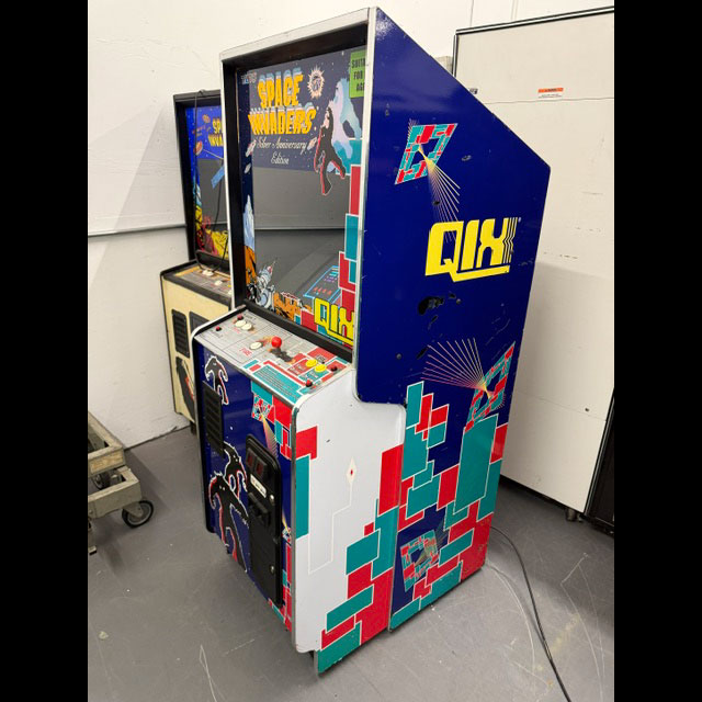 Space Invaders QIX for sale