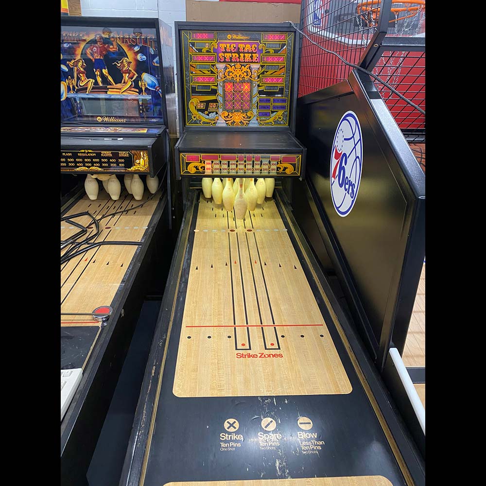 Tic tac strike (shuffle alley)